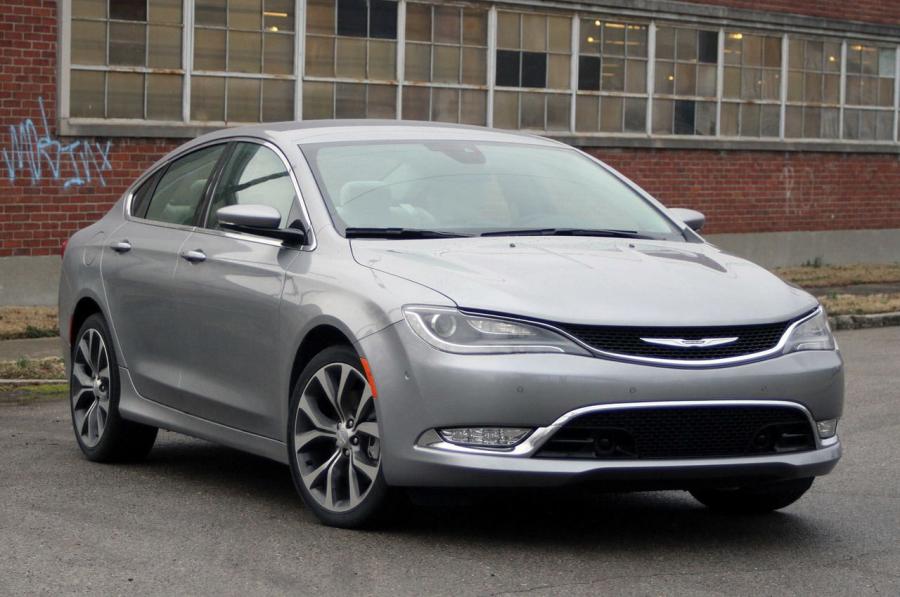  Chrysler 200 2015 года  (фото 178 из 207)